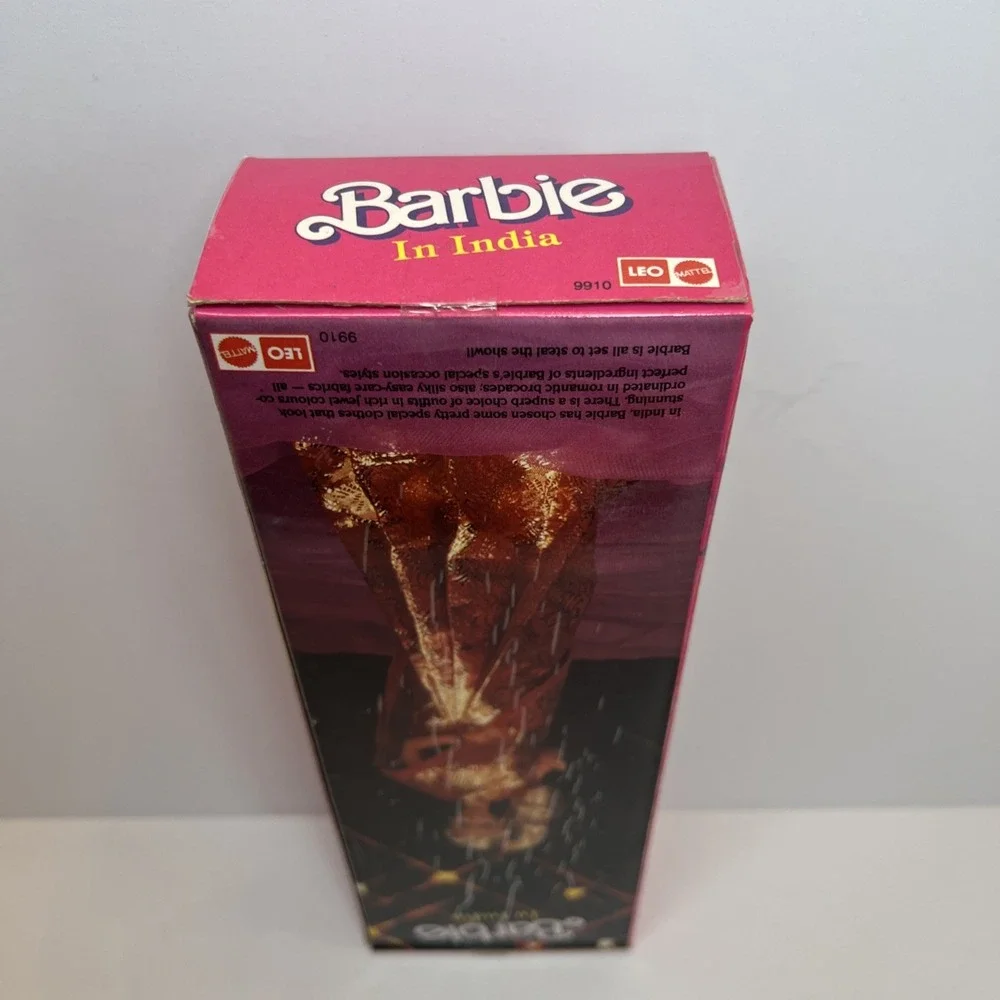 1993 Barbie in India #9910 Blonde Yellow Sari LEO Mattel NIB Vintage